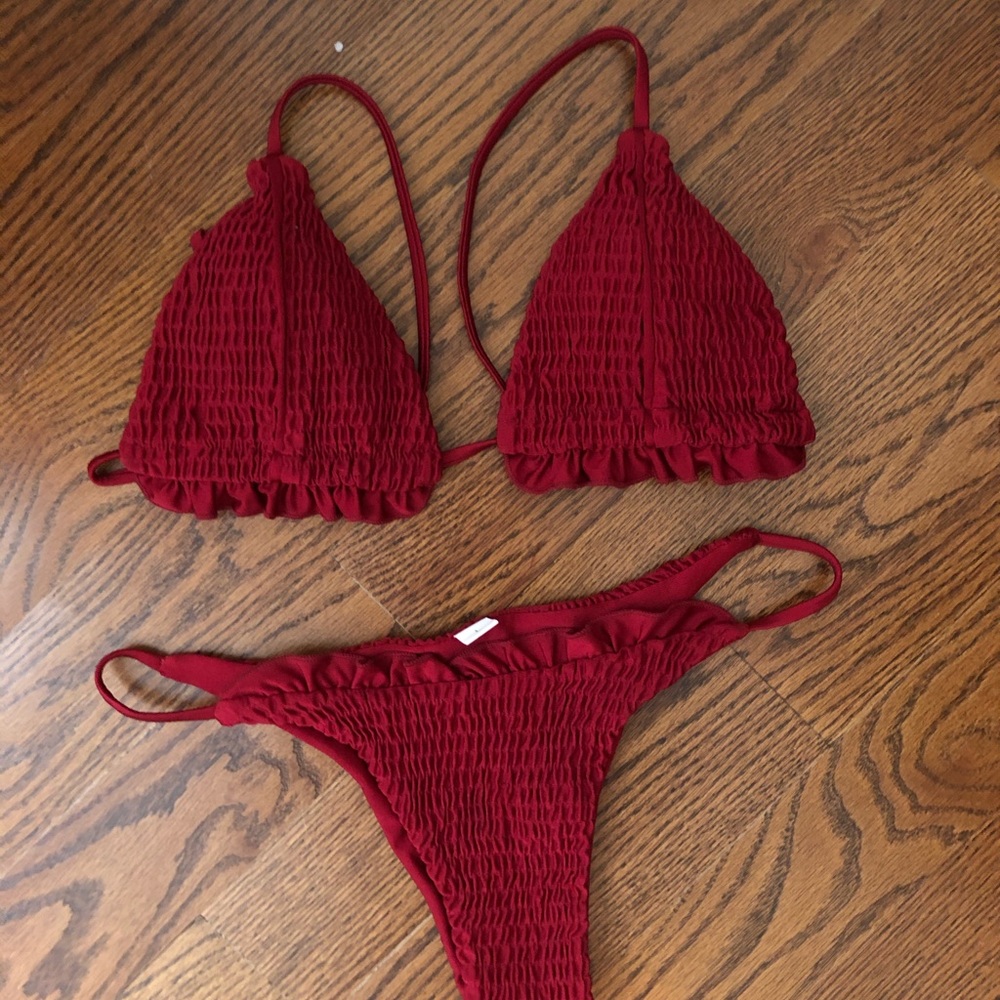 Burgundy scrunched bikini set